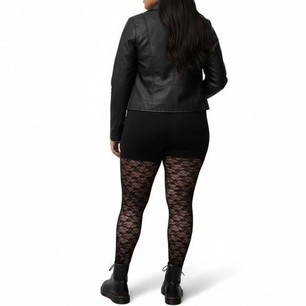 TORRID Lace Leggings w/Attached Black Shorts NWT‎ Size 2X